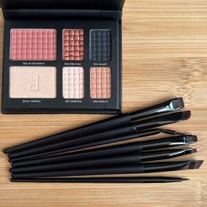 Brand New Doucce On The Go Eyeshadow Palette & 7-Piece Eyeliner Brush Set Travel
